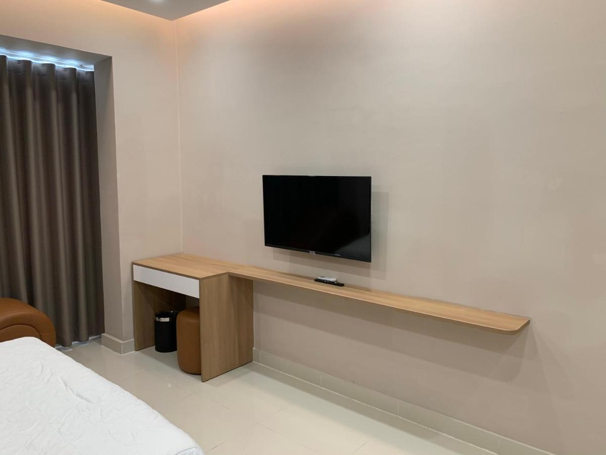 Tan Cuu Long Hotel Хошимин Екстериор снимка