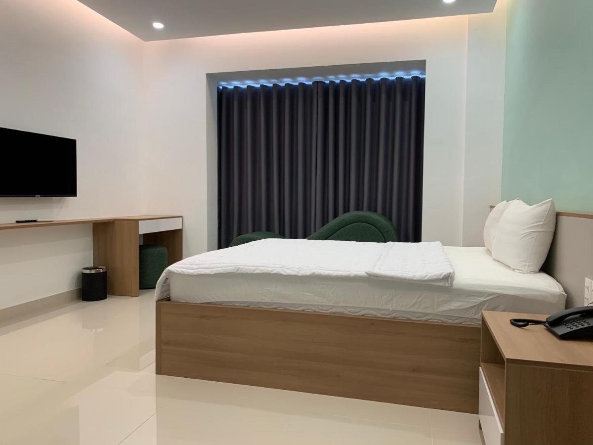 Tan Cuu Long Hotel Хошимин Екстериор снимка