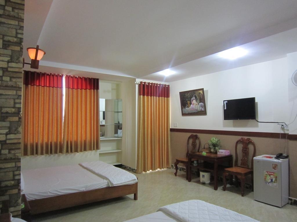Tan Cuu Long Hotel Хошимин Екстериор снимка