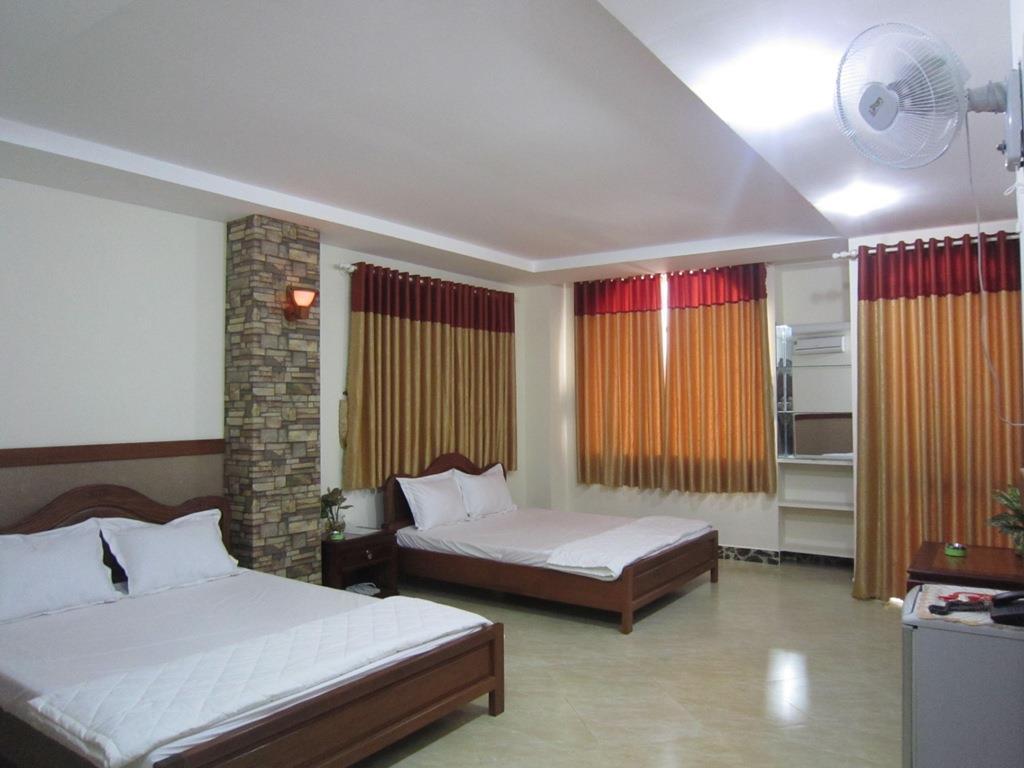 Tan Cuu Long Hotel Хошимин Екстериор снимка