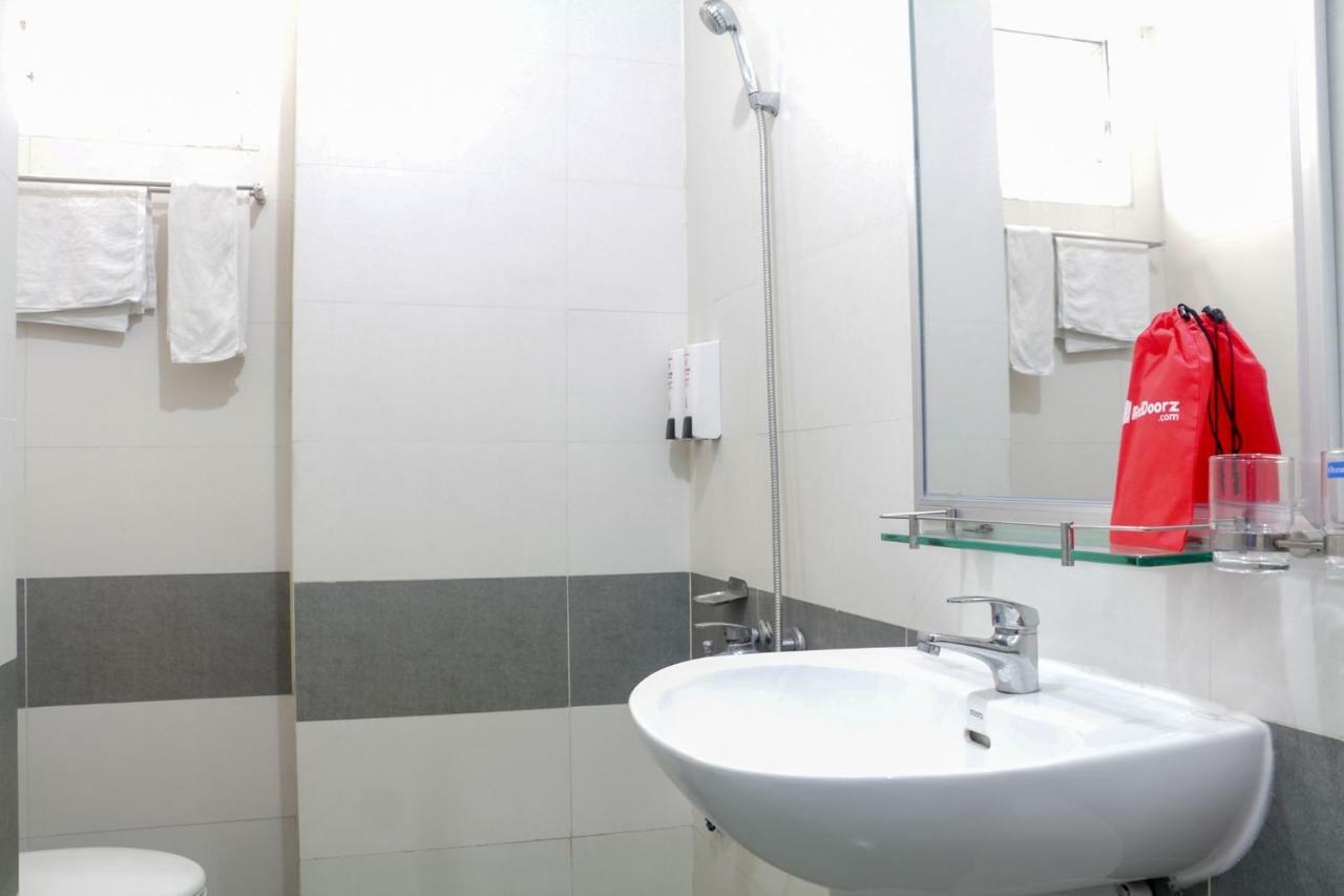 Tan Cuu Long Hotel Хошимин Екстериор снимка